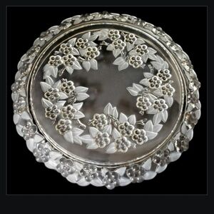 Elegant Vintage Mikasa Carmen Satiniert 13"Crystal Cake Platter/Serving Platter